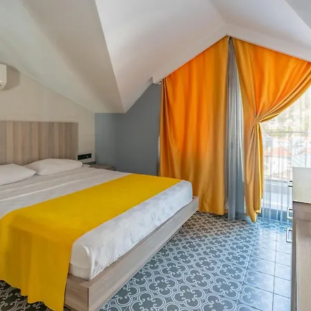 Готель Erdem 2*