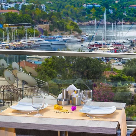 Готель Erdem Каш