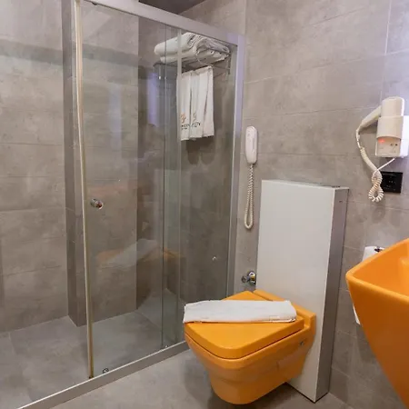 Erdem Hotell 2*